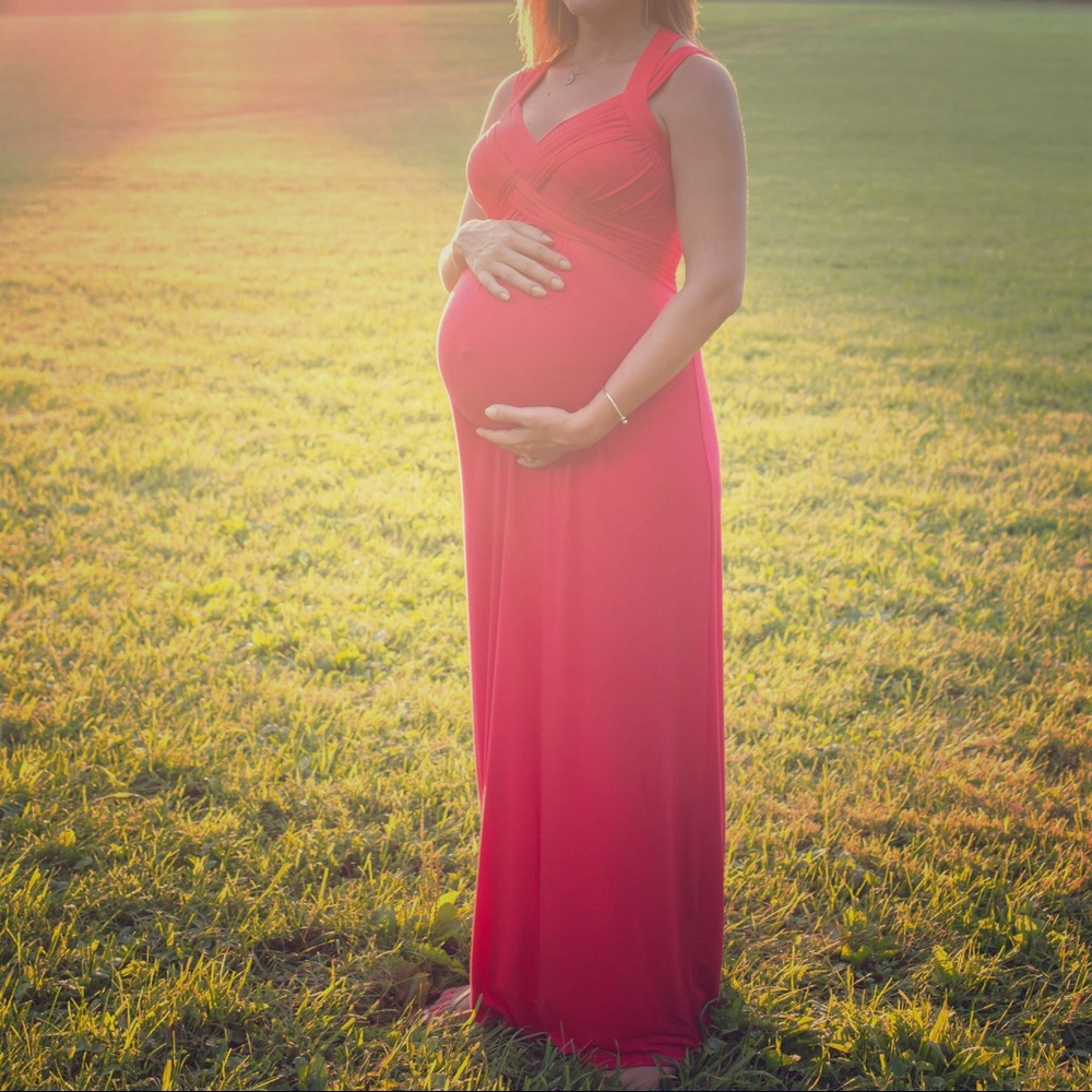 Gorgeous Motherhood Maternity dress size small